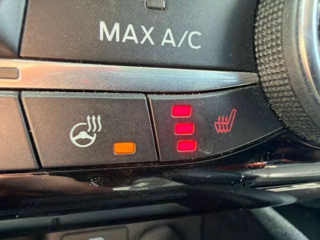 Certified 2022 Ford Escape SEL AWD/4WD image 33