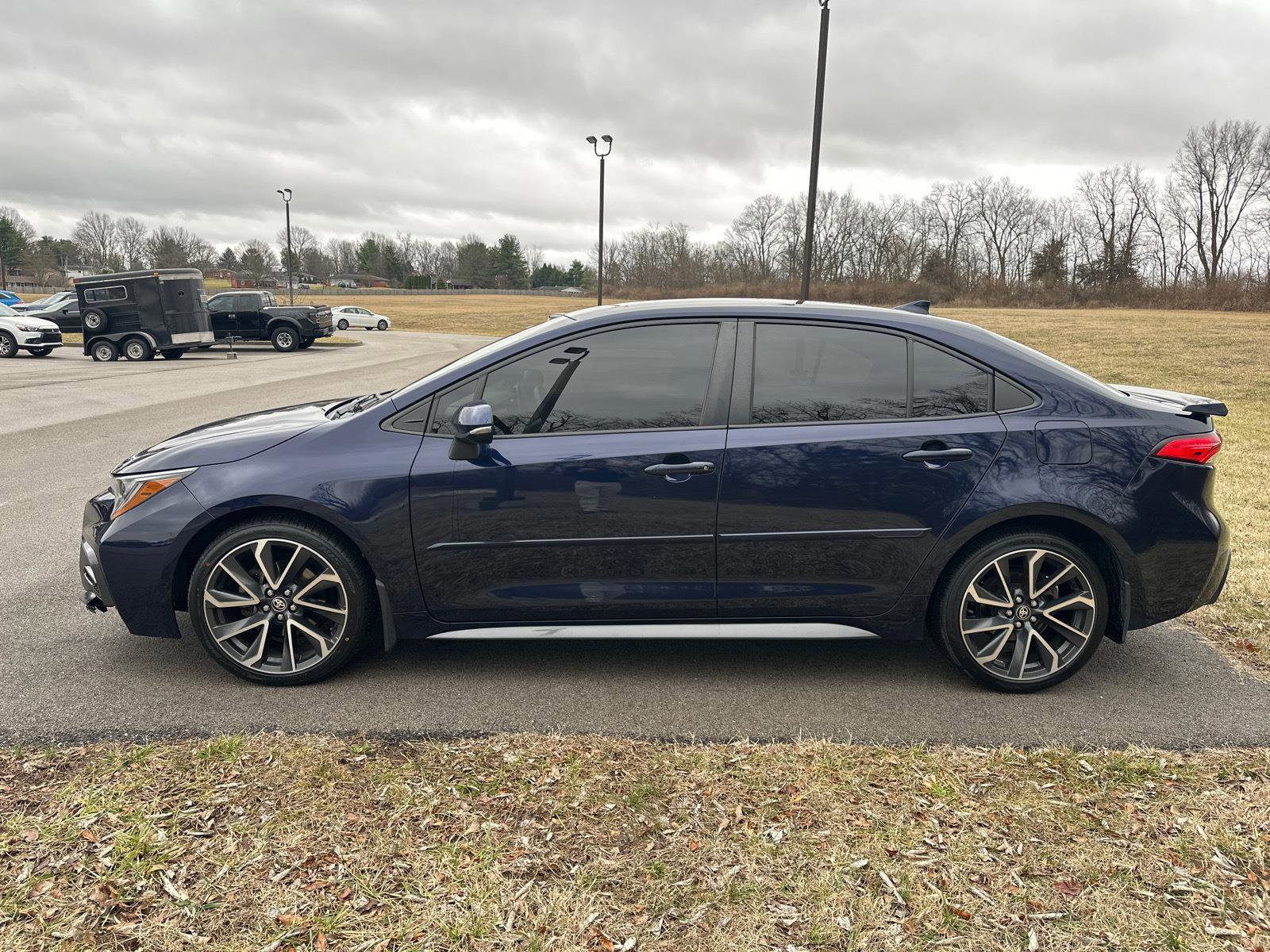 Used 2021 Toyota Corolla SE w/ Carpet Mat Package (TMS) image 6