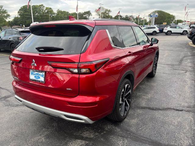Used 2023 Mitsubishi Outlander AWD image 6