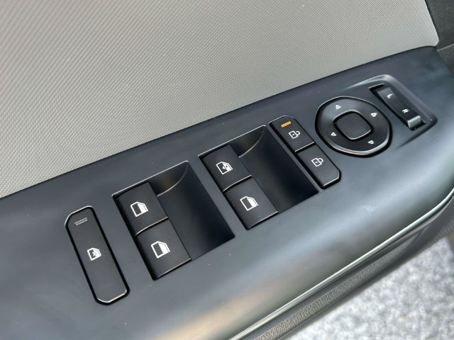 Used 2025 Kia K4 FWD image 15