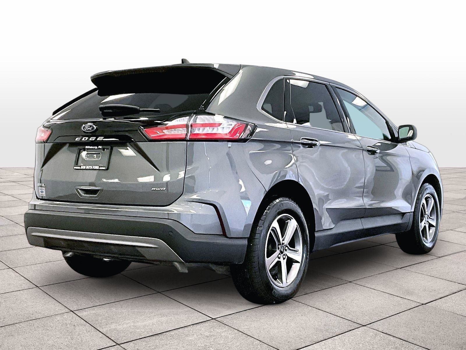 Certified 2024 Ford Edge SEL w/ Convenience Package AWD/4WD image 11