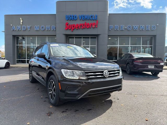 Used 2021 Volkswagen Tiguan SE w/ Panoramic Sunroof Package