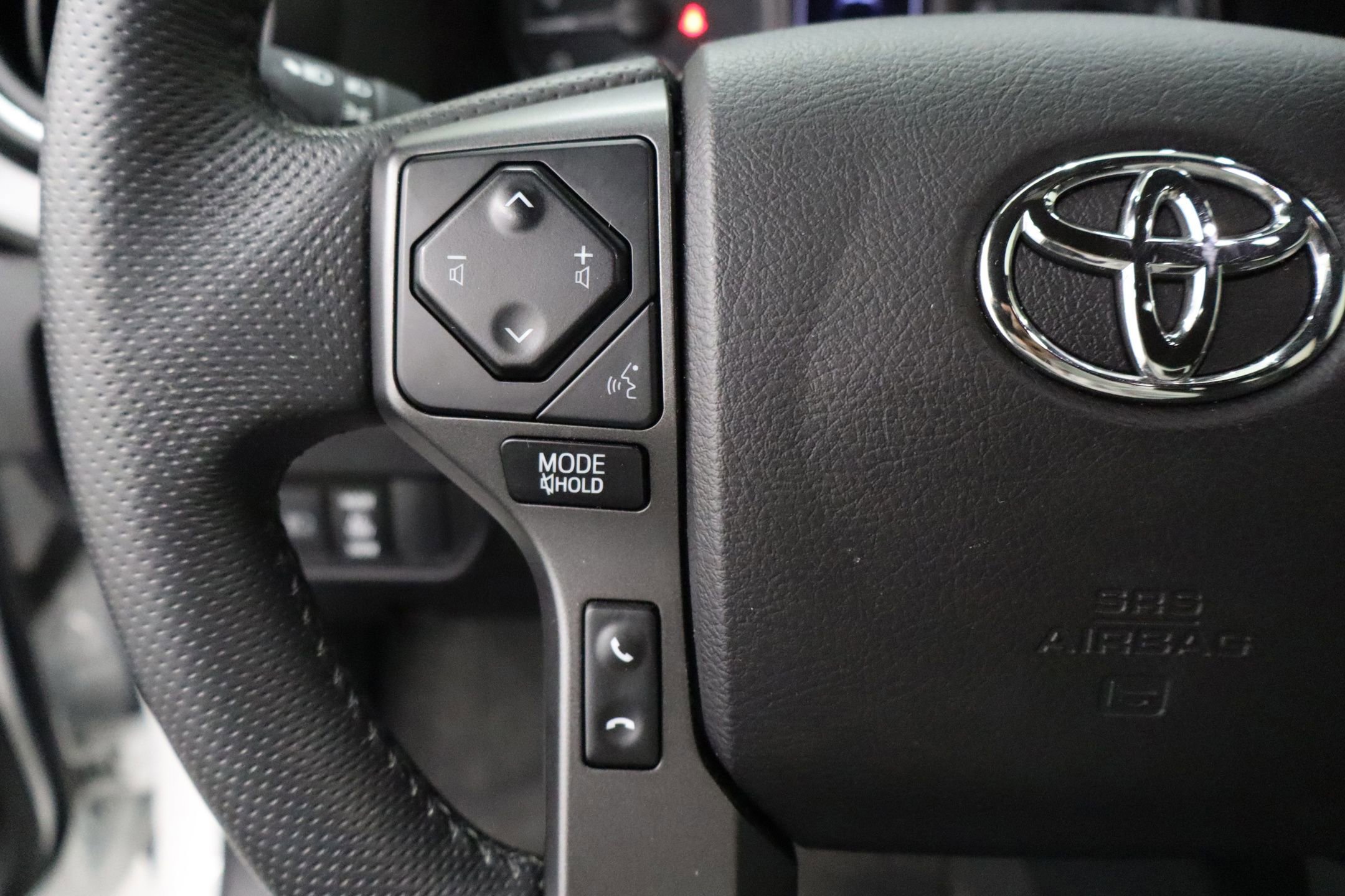 Used 2022 Toyota Tacoma TRD Sport w/ Technology Package image 22