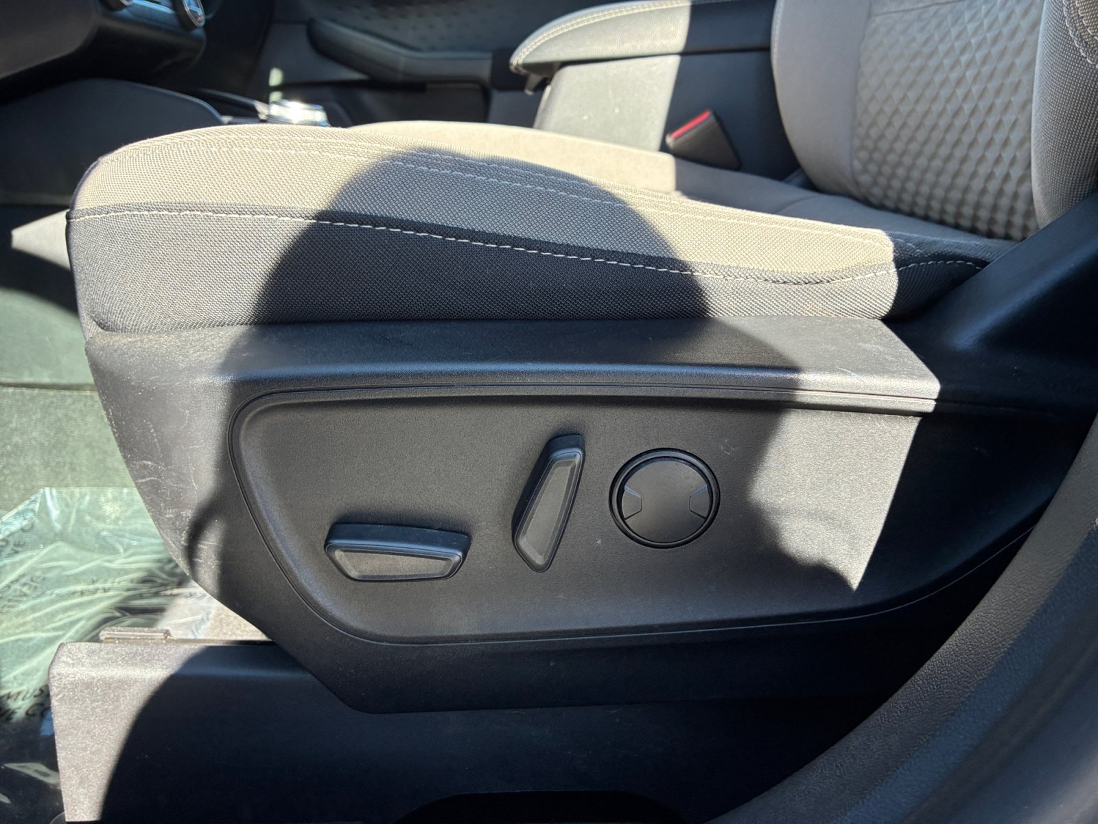 Certified 2020 Ford Escape SE AWD/4WD image 14