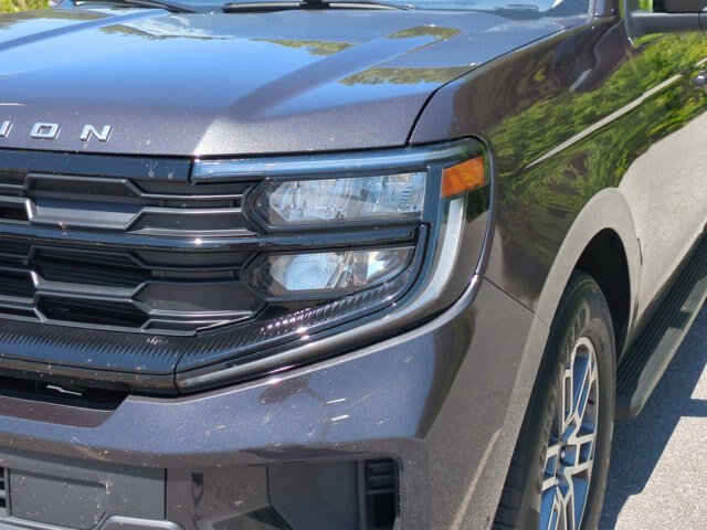 Certified 2025 Ford Expedition Active RWD image 10