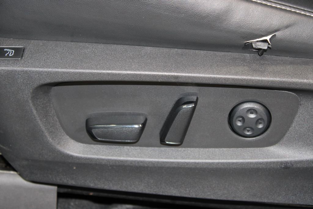 Used 2022 INFINITI QX60 Sensory w/ Cargo Package image 21