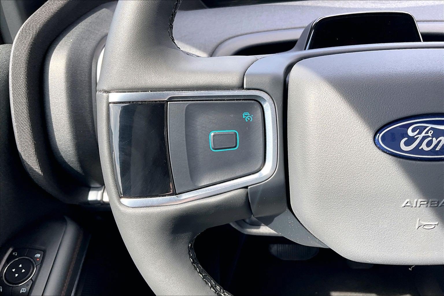 Certified 2025 Ford Expedition Max Active AWD/4WD image 17