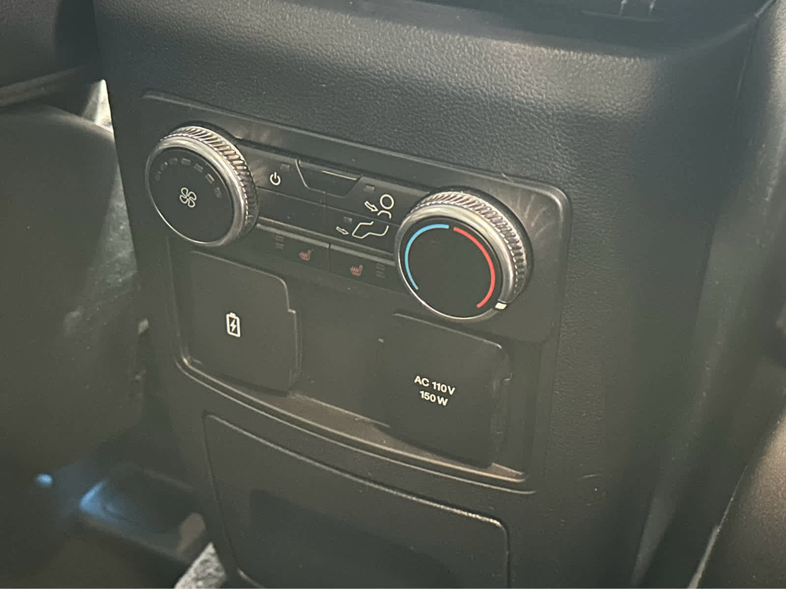 Certified 2023 Ford Explorer Limited w/ Limited Technology Package image 32