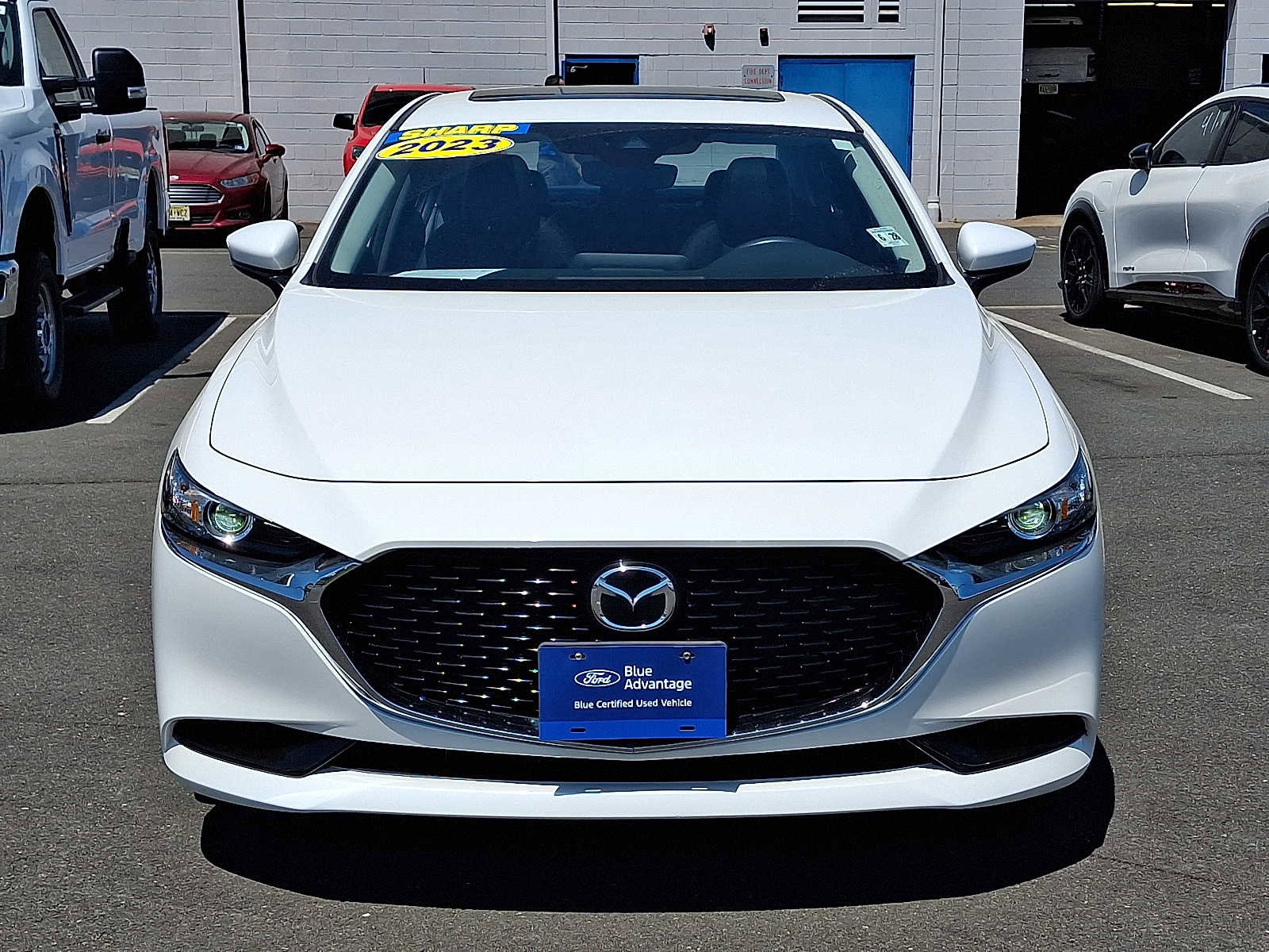 Used 2023 MAZDA MAZDA3 s FWD image 2