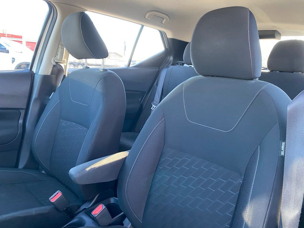 Used 2021 Nissan Kicks S image 11