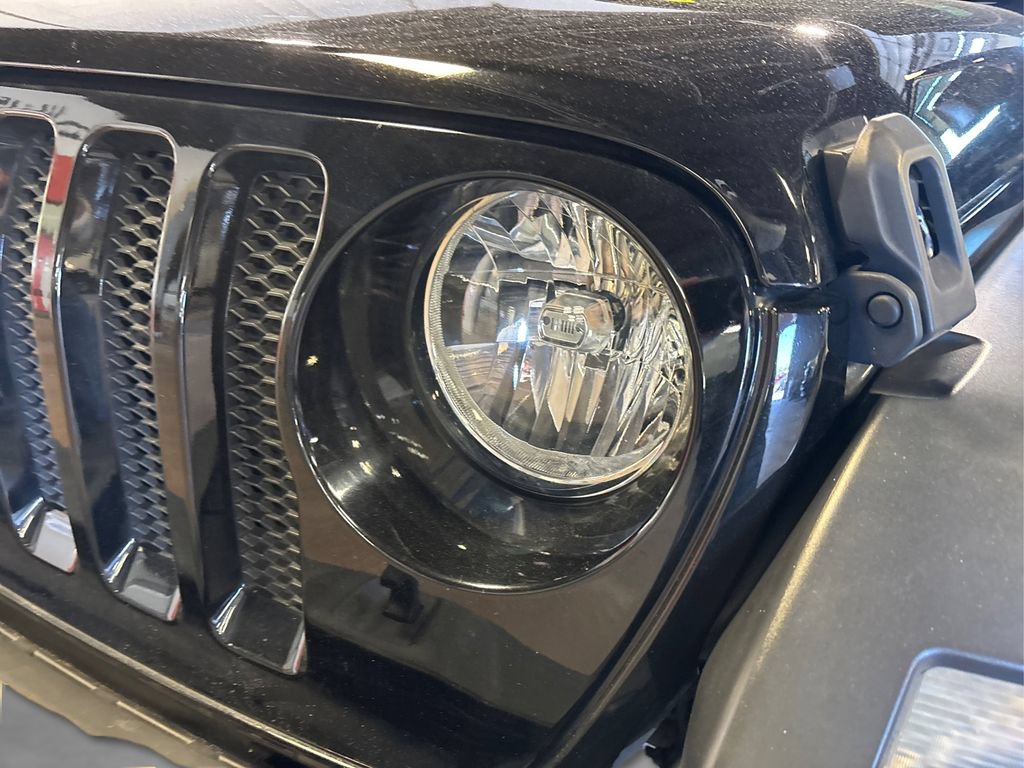 Used 2018 Jeep Wrangler Unlimited Sport S AWD/4WD image 22