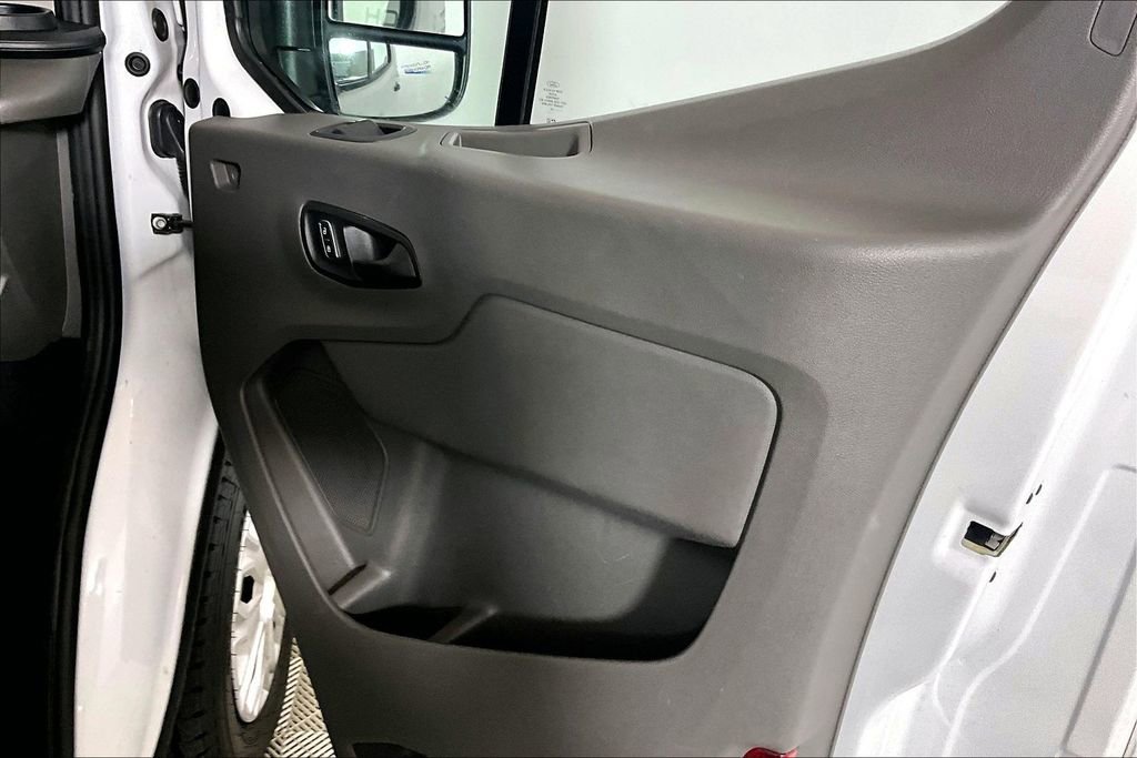 Certified 2024 Ford Transit 350 XLT RWD image 19