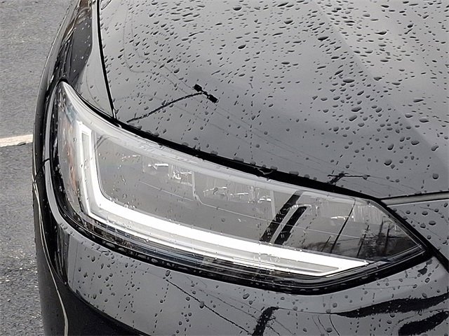 Used 2023 Honda HR-V LX image 9