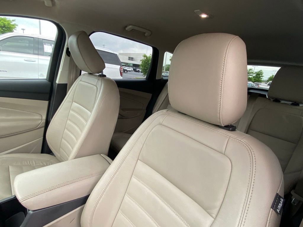 Certified 2018 Ford Escape SEL FWD image 20