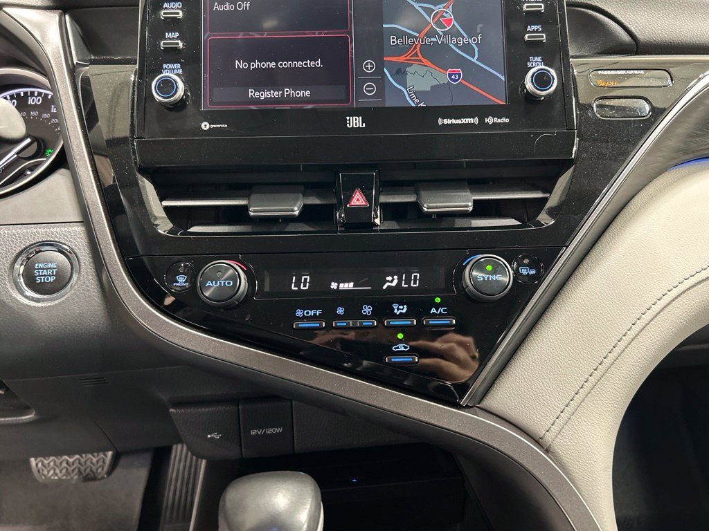 Used 2021 Toyota Camry XLE w/ Navigation Package FWD image 21