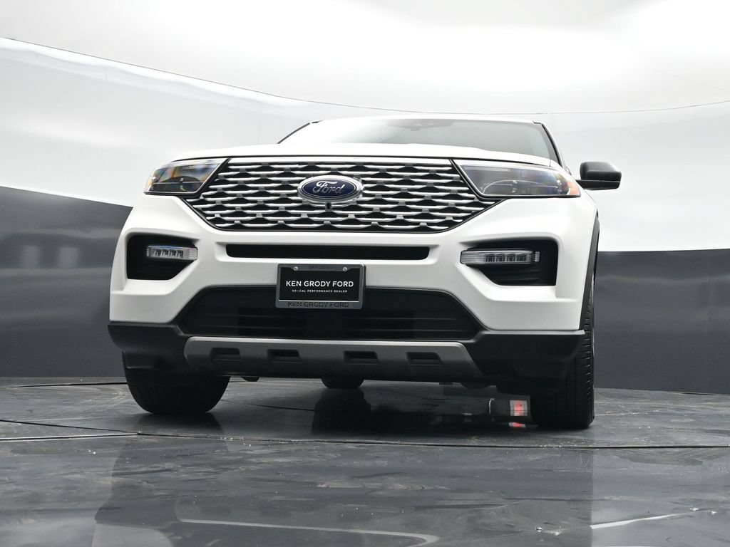 Certified 2021 Ford Explorer XLT w/ Equipment Group 202A RWD image 42