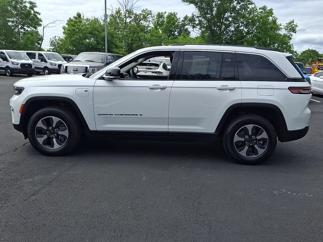 Used 2022 Jeep Grand Cherokee Limited 4xe w/ Luxury Tech Group II AWD/4WD image 7