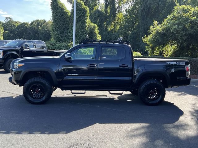 Used 2021 Toyota Tacoma TRD Off-Road w/ TRD Premium Off Road Package AWD/4WD image 11