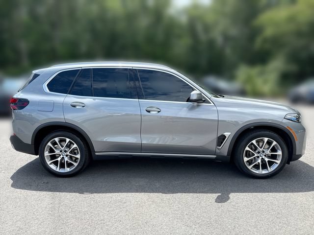 Used 2024 BMW X5 xDrive40i w/ Premium Package AWD/4WD image 9