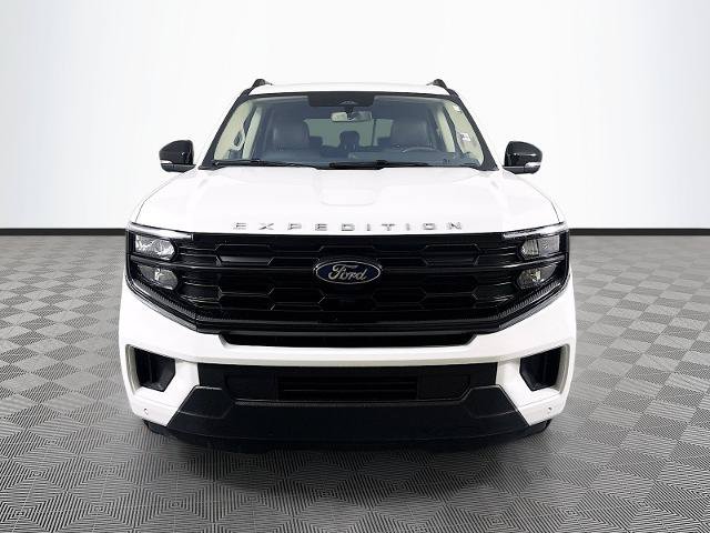 Certified 2025 Ford Expedition Active AWD/4WD image 2