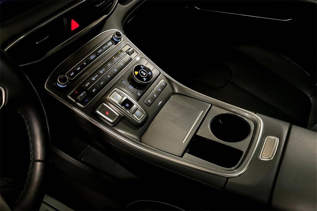 Used 2023 Hyundai Santa Fe Limited image 16