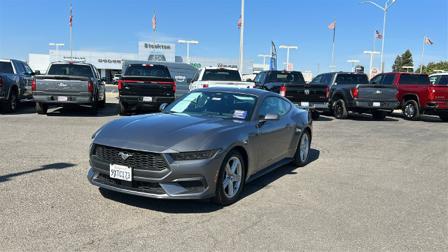Certified 2026 Ford Mustang Premium RWD image 8