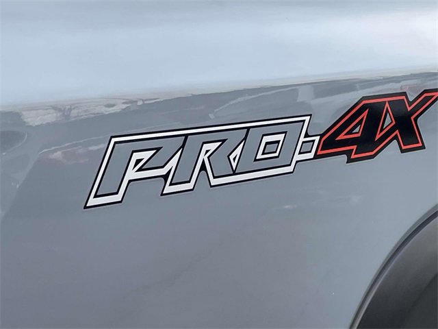 Used 2025 Nissan Frontier PRO-4X image 8