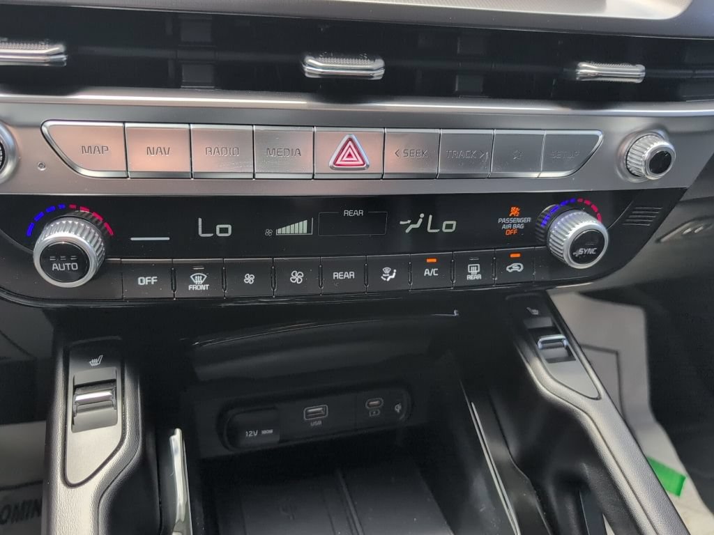 Used 2025 Kia Telluride S FWD image 20