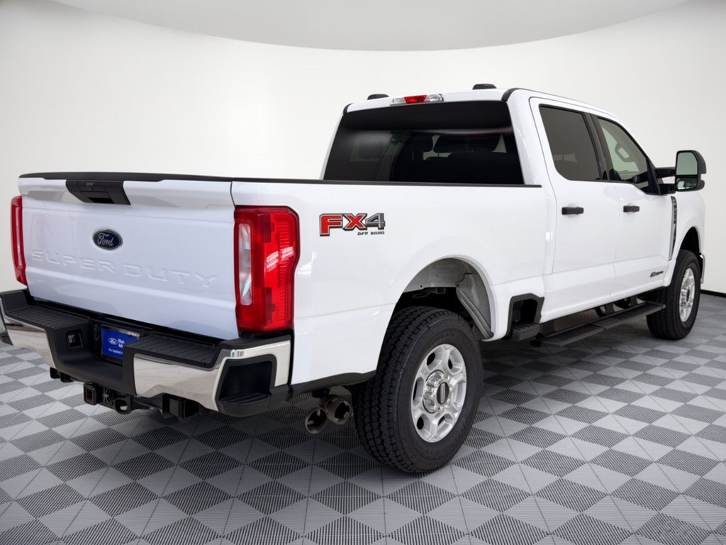 Certified 2025 Ford F250 XLT w/ FX4 Off-Road Package AWD/4WD image 9