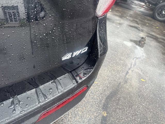 Certified 2022 Ford Explorer XLT w/ Equipment Group 202A image 6