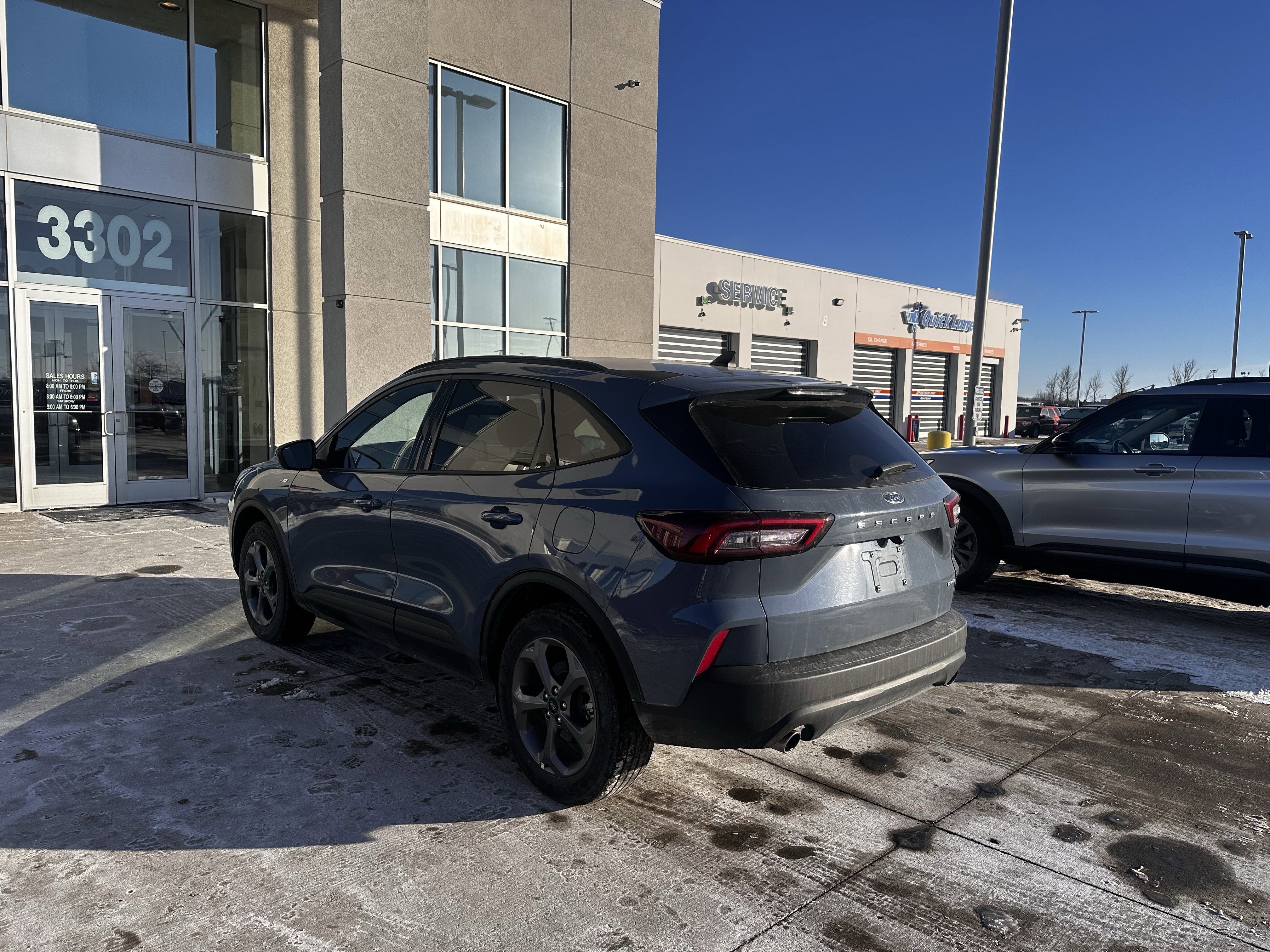 Certified 2025 Ford Escape ST-Line Select image 2