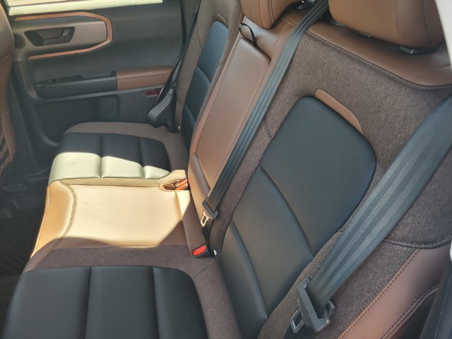 Certified 2025 Ford Bronco Sport Outer Banks w/ Outer Banks Tech Package+ AWD/4WD image 13