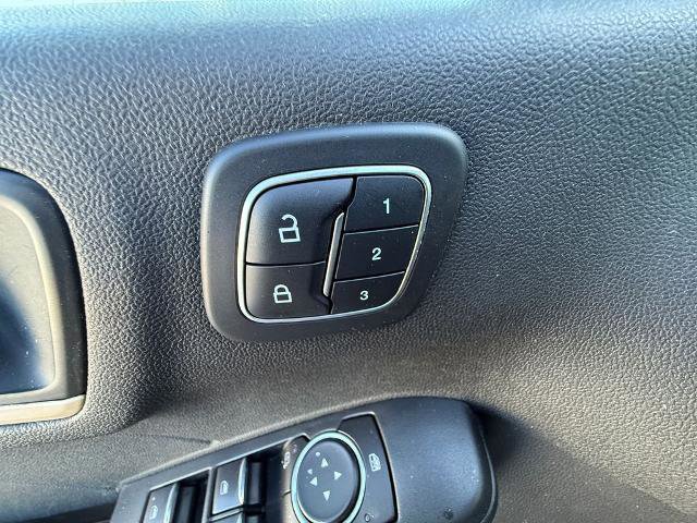 Certified 2022 Ford Escape Titanium w/ Titanium Elite Package image 25