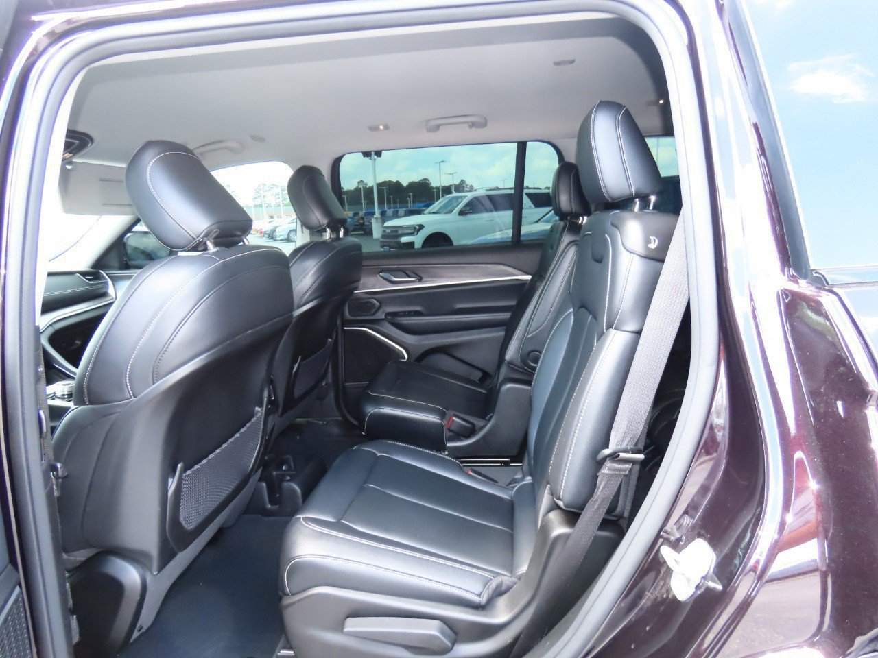 Used 2022 Jeep Grand Cherokee L Limited image 19