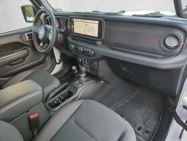 Used 2024 Jeep Wrangler Rubicon image 25