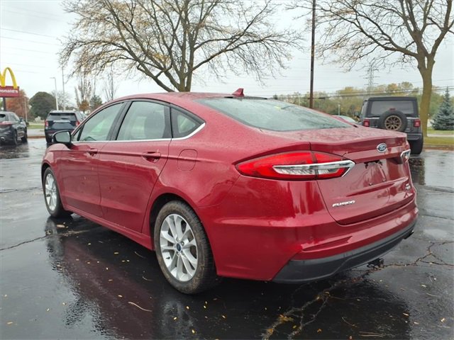 Certified 2020 Ford Fusion SE image 8