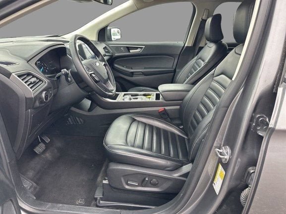 Certified 2024 Ford Edge SEL AWD/4WD image 3