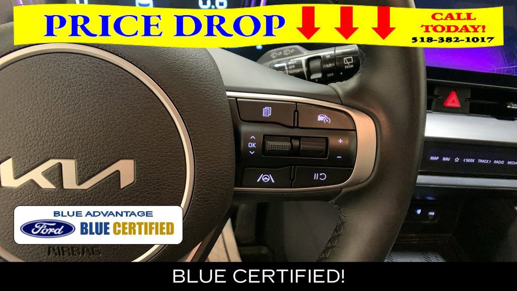 Used 2025 Kia Sportage EX AWD/4WD image 32
