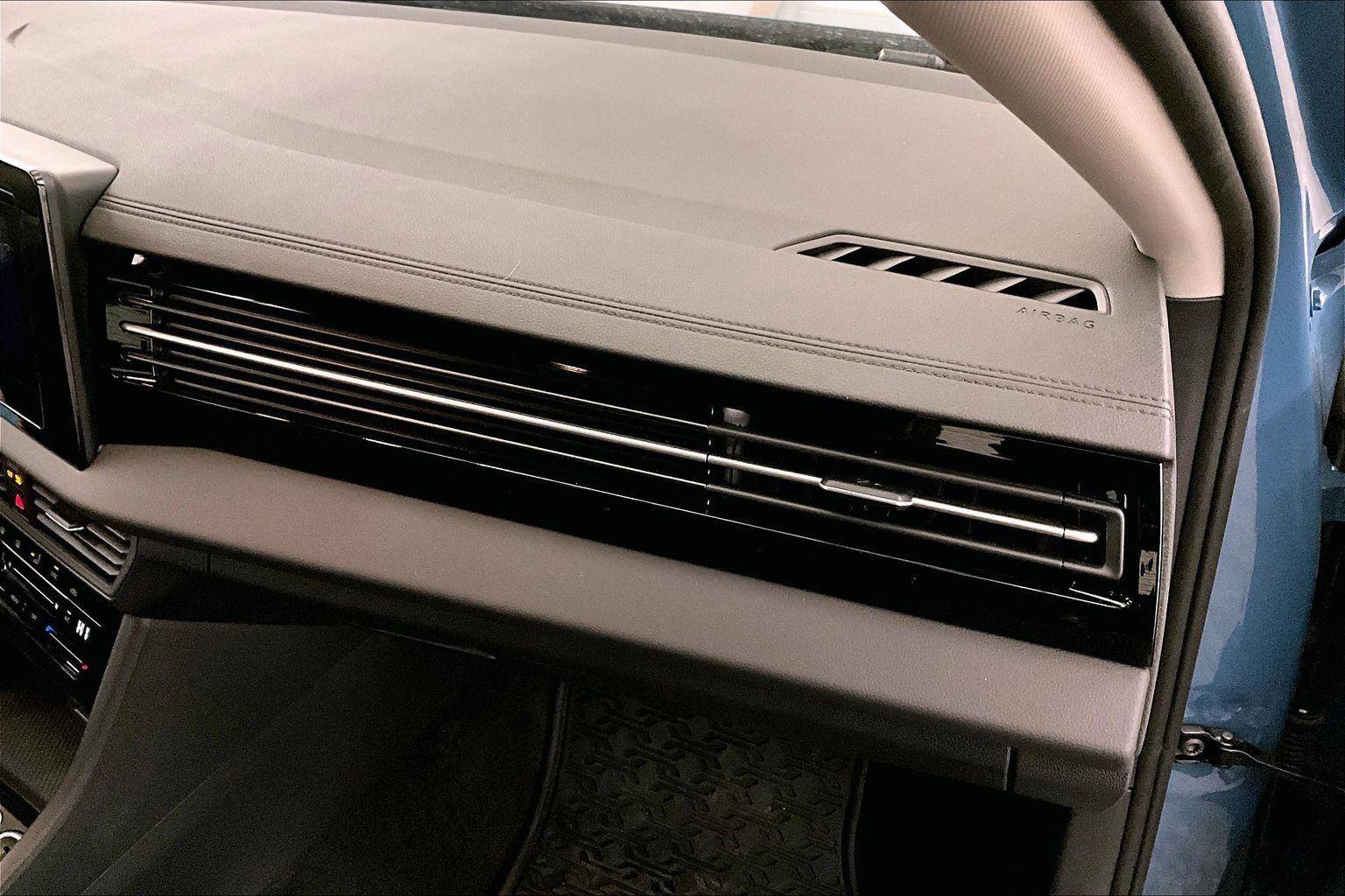 Used 2025 Volkswagen Jetta S image 15