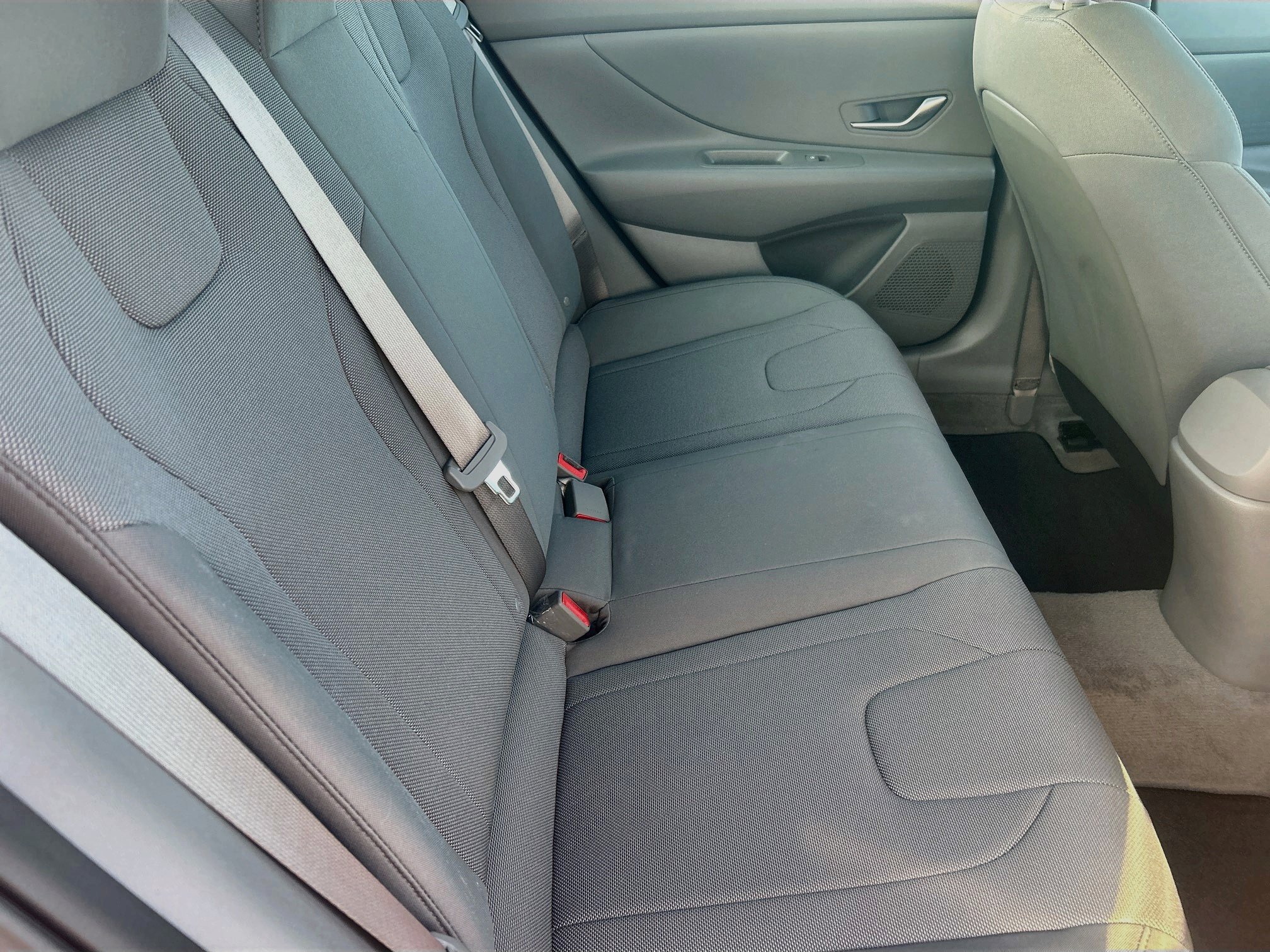 Used 2023 Hyundai Elantra SE FWD image 25