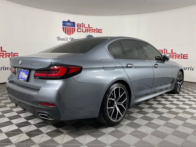 Used 2022 BMW 540i w/ Executive Package image 3