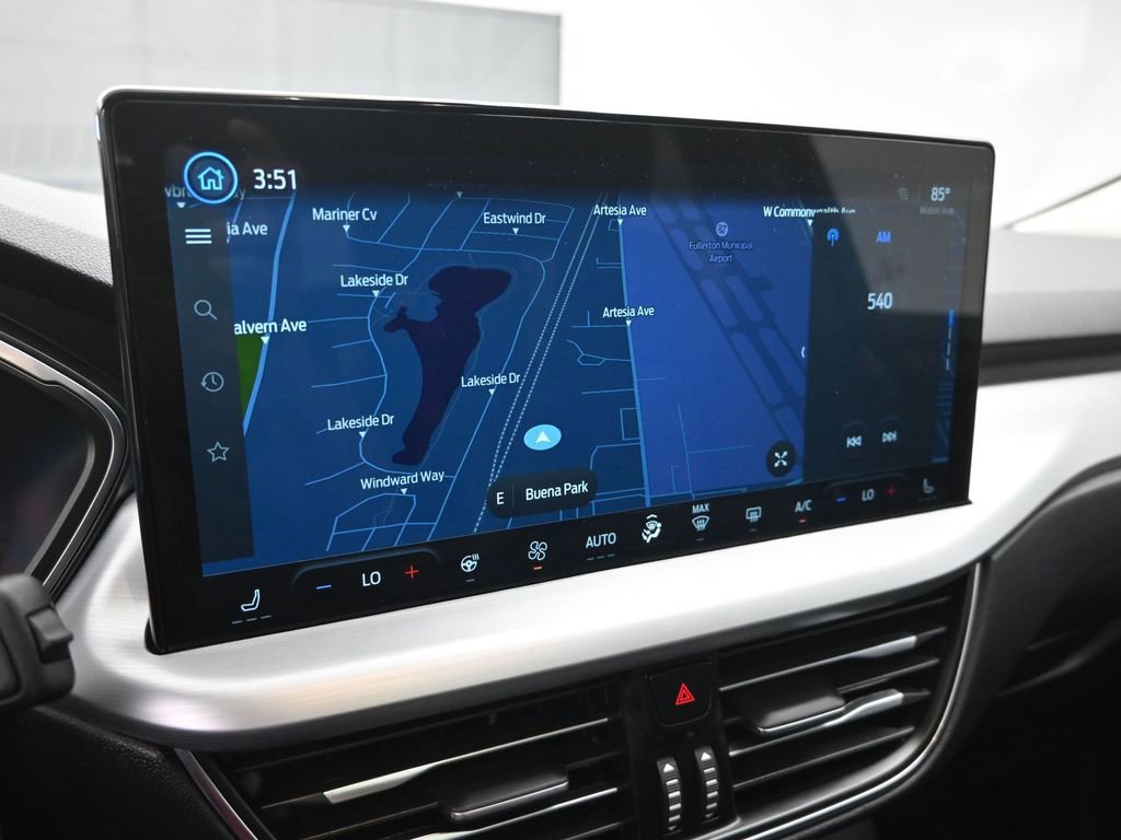 Certified 2025 Ford Escape Platinum w/ Premium Technology Package image 21