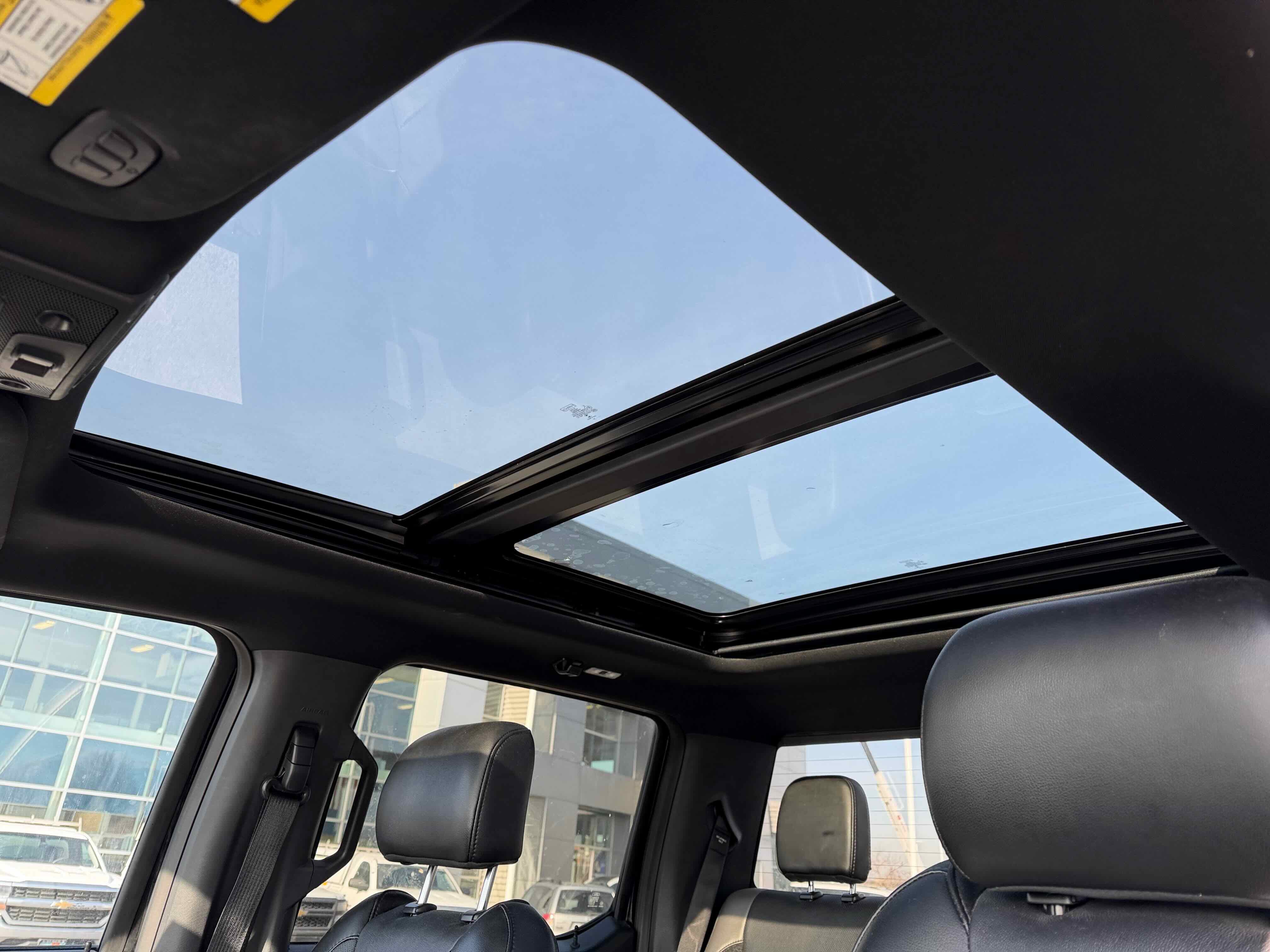 Certified 2020 Ford F150 Raptor w/ Equipment Group 802A Luxury image 29