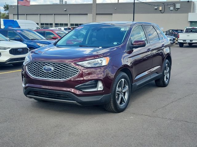 Certified 2023 Ford Edge SEL w/ Convenience Package AWD/4WD image 2
