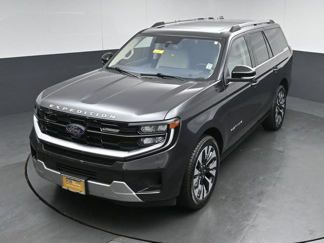 Certified 2025 Ford Expedition Platinum w/ Driver's Package AWD/4WD image 45