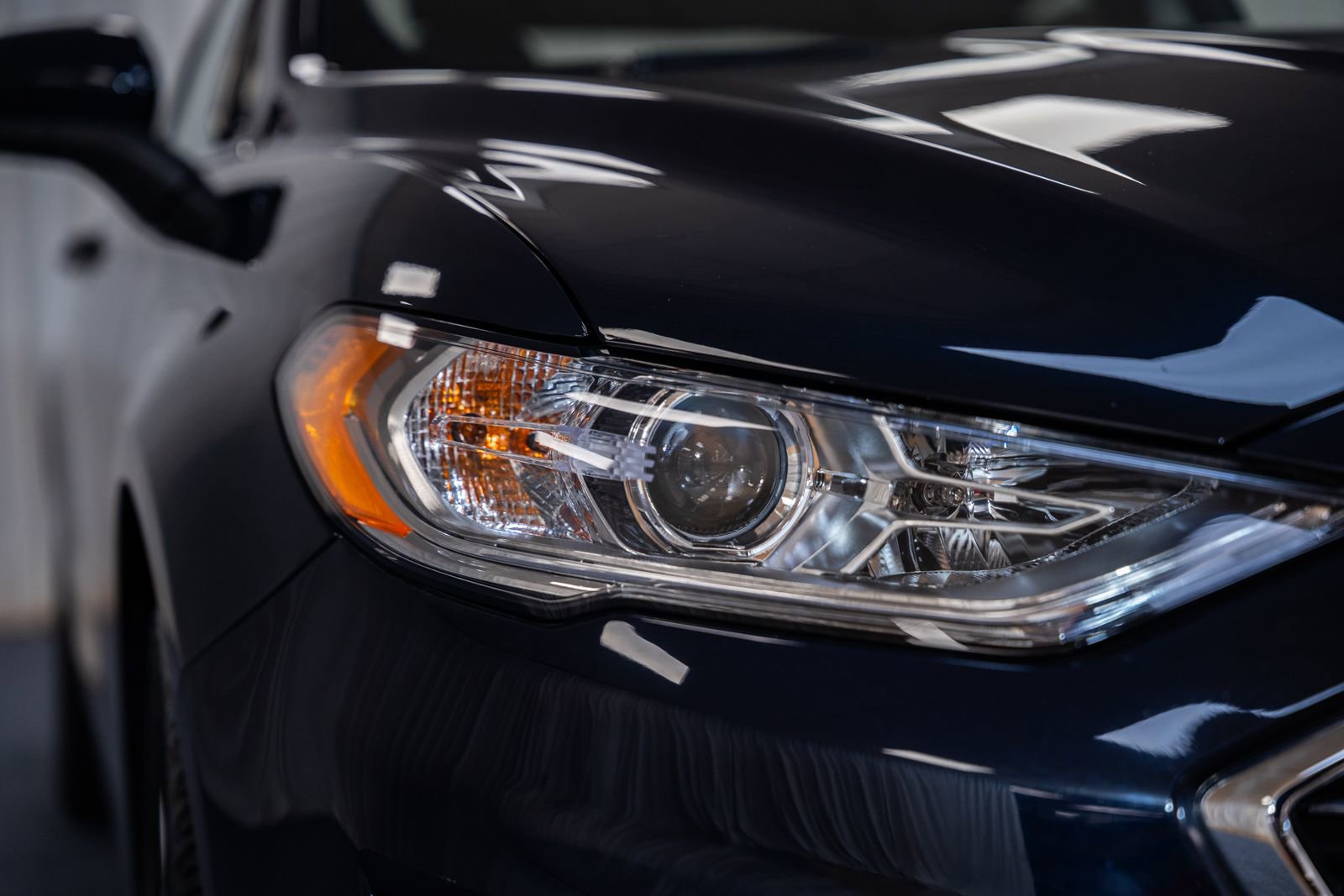 Certified 2020 Ford Fusion SE FWD image 11