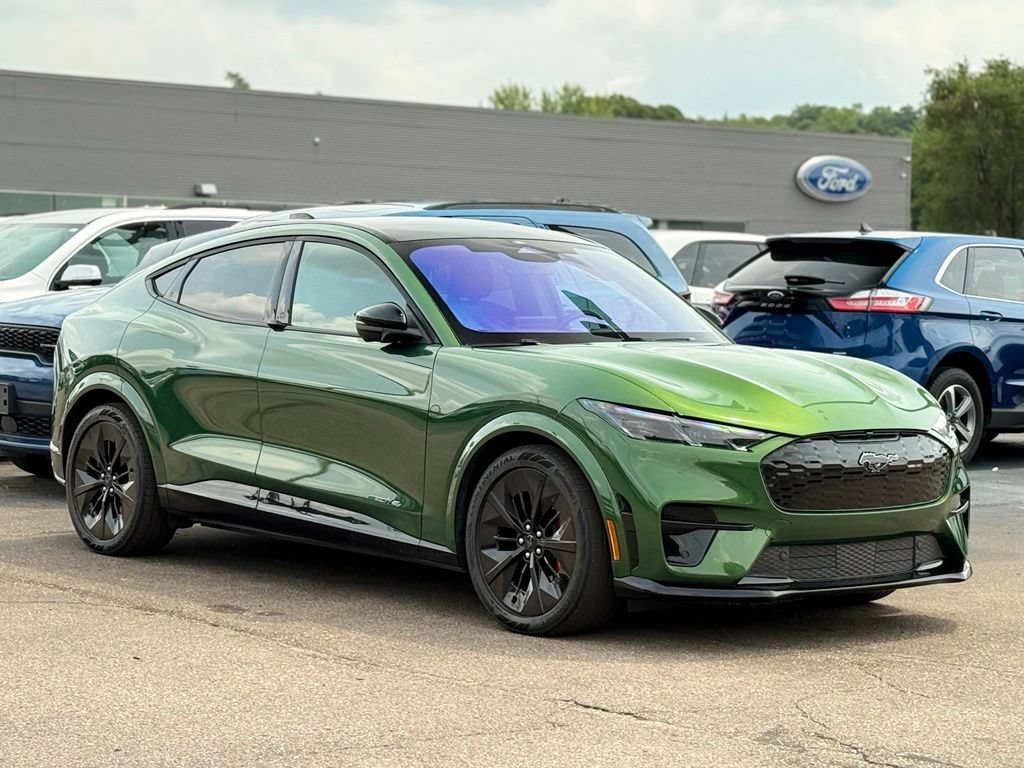 Certified 2025 Ford Mustang Mach-E GT AWD/4WD image 32