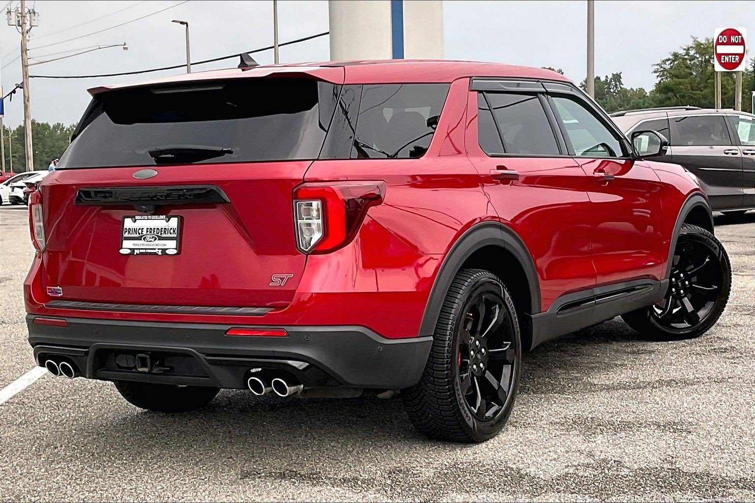 Certified 2021 Ford Explorer ST w/ Equipment Group 401A AWD/4WD image 12