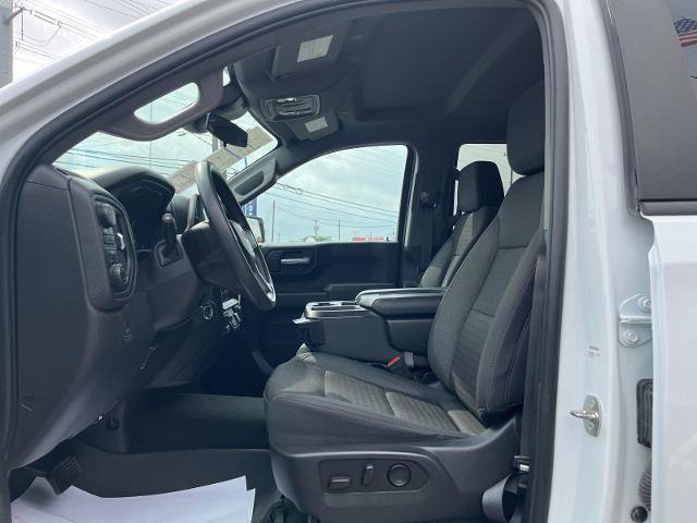 Used 2023 Chevrolet Silverado 1500 Custom Trail Boss AWD/4WD image 7