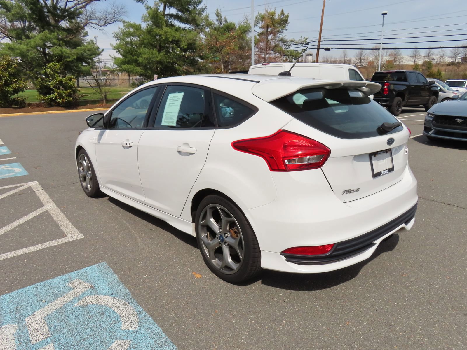 Certified 2017 Ford Focus ST w/ Equipment Group 402A image 4